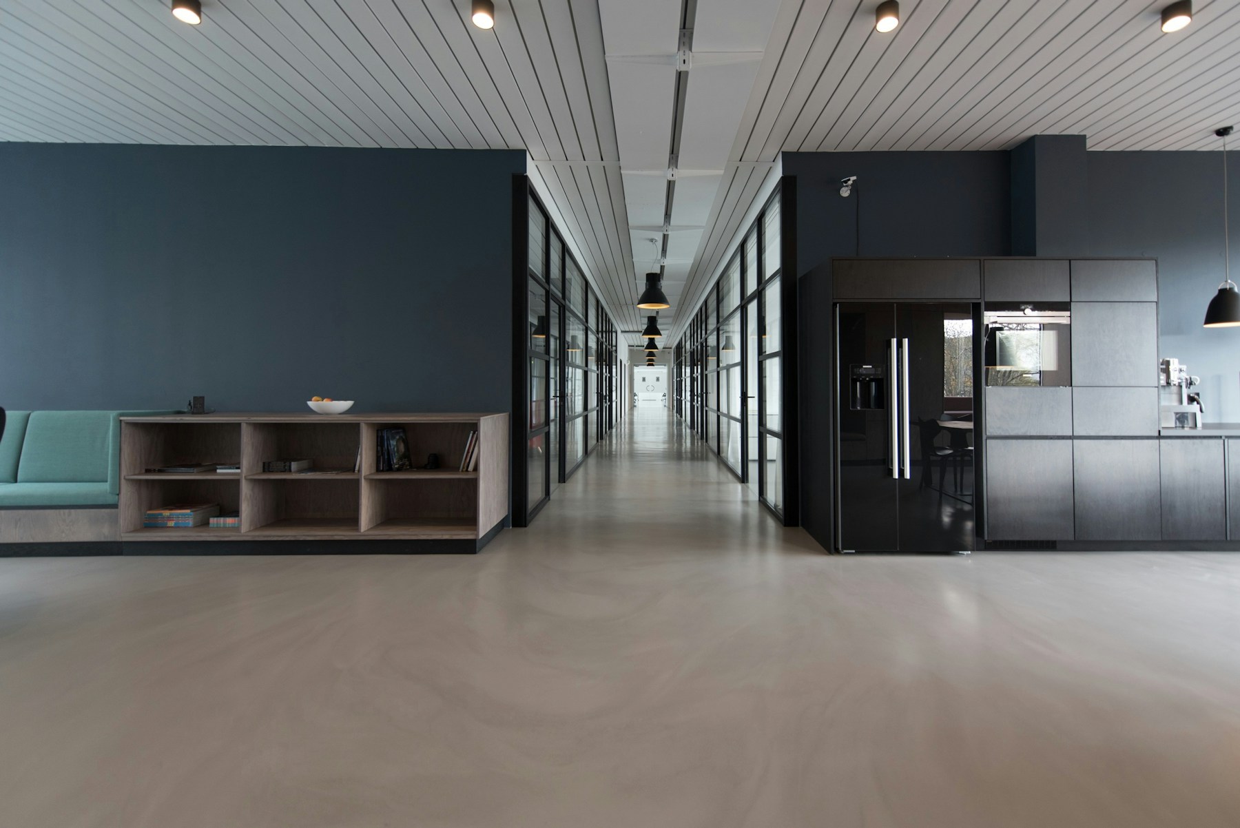 Modern advisory workspace in a professional office