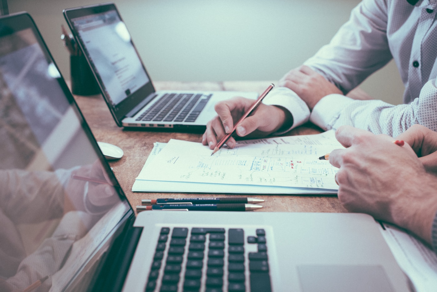 Portfolio documents and analysis during risk review